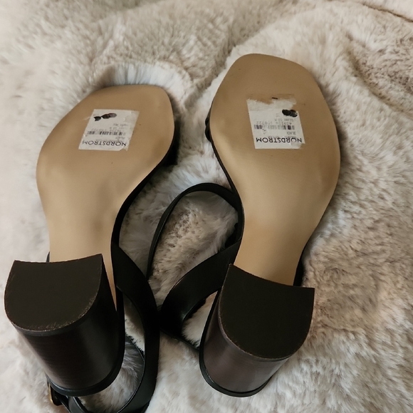 NWOB Nordstrom Black Leather Ankle Wrap Sandals -Size 10 - Picture 5 of 6